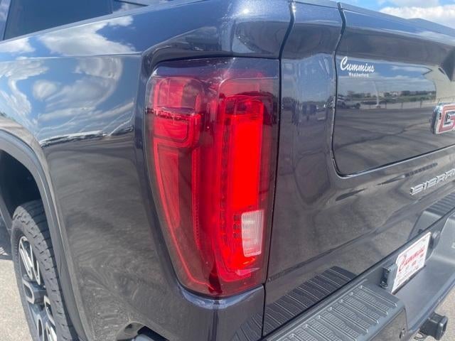 2022 GMC Sierra 1500 Crew Cab Short Box 4-Wheel Drive AT4