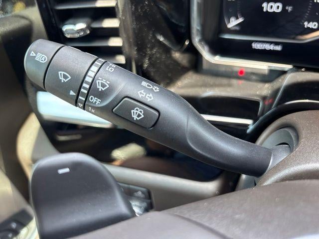 2022 GMC Sierra 1500 Crew Cab Short Box 4-Wheel Drive SLT