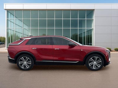 2024 Cadillac LYRIQ 4dr Luxury w/1SD