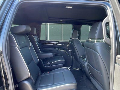 2023 Cadillac Escalade ESV 4WD Premium Luxury