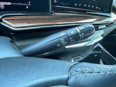 2023 Cadillac Escalade ESV 4WD Premium Luxury