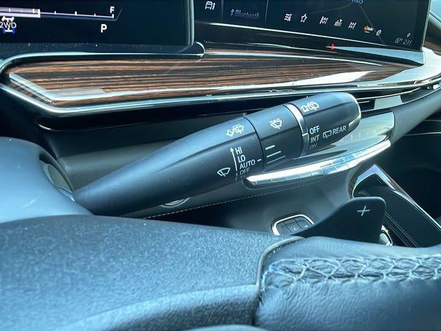 2023 Cadillac Escalade ESV 4WD Premium Luxury