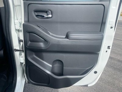 2024 Nissan Frontier Crew Cab 4x2 SV