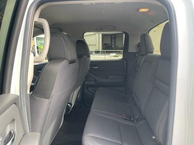 2024 Nissan Frontier Crew Cab 4x2 SV