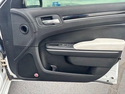 2017 Chrysler 300 300S RWD