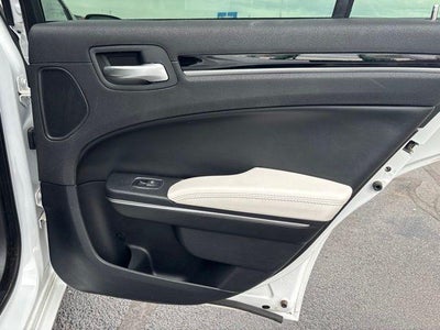 2017 Chrysler 300 300S RWD