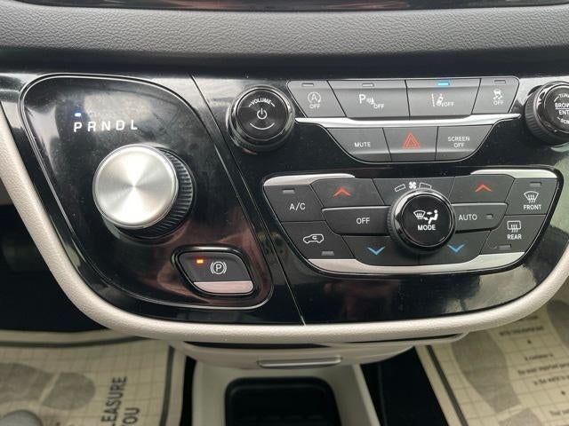 2024 Chrysler Pacifica Touring L FWD