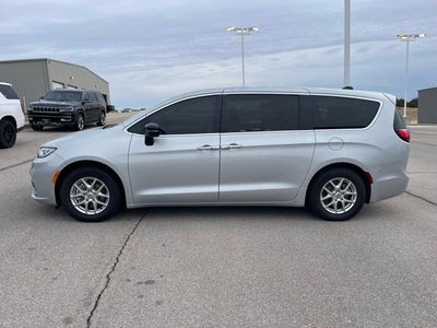 2024 Chrysler Pacifica Touring L FWD