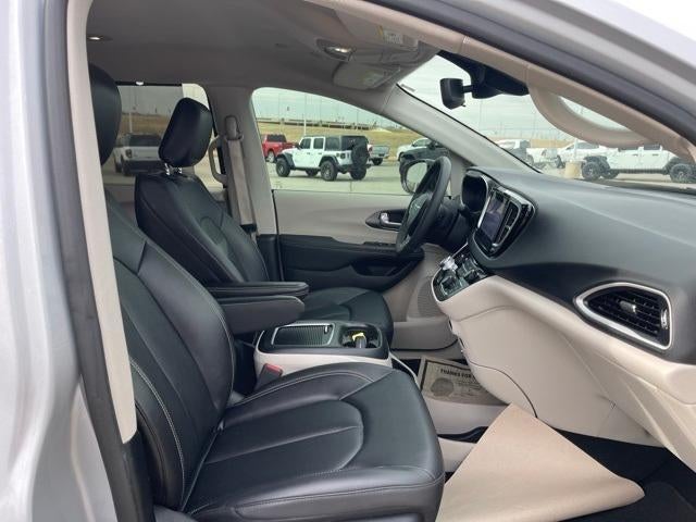 2024 Chrysler Pacifica Touring L FWD