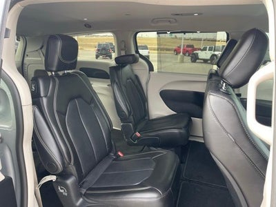 2024 Chrysler Pacifica Touring L FWD