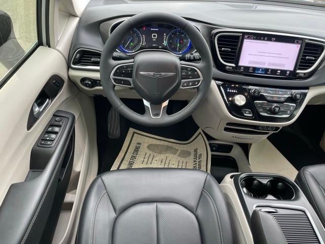 2024 Chrysler Pacifica Touring L FWD