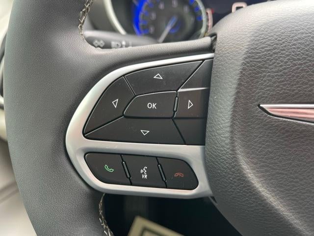 2024 Chrysler Pacifica Touring L FWD