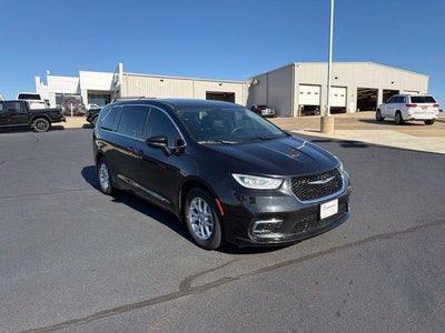 2023 Chrysler Pacifica Touring L FWD
