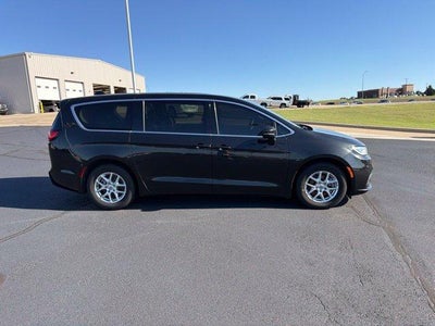 2023 Chrysler Pacifica Touring L FWD