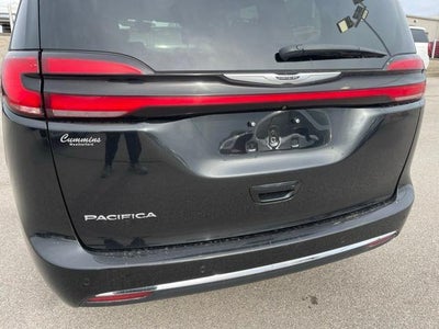 2024 Chrysler Pacifica Touring L FWD