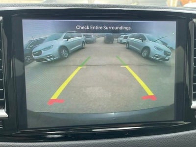 2024 Chrysler Pacifica Touring L FWD