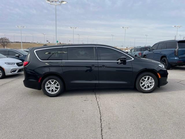 2024 Chrysler Pacifica Touring L FWD