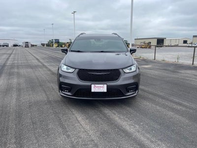 2022 Chrysler Pacifica Touring L FWD