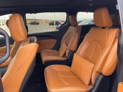 2022 Chrysler Pacifica Pinnacle FWD