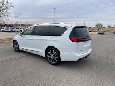 2022 Chrysler Pacifica Pinnacle FWD