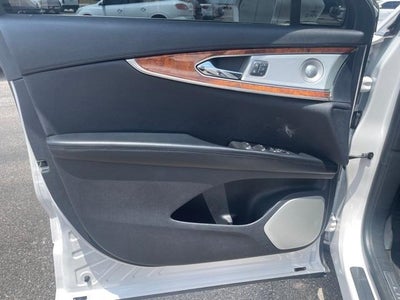 2019 Lincoln Nautilus Reserve FWD