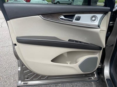 2019 Lincoln Nautilus Reserve FWD