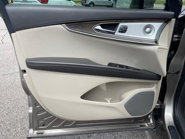 2019 Lincoln Nautilus Reserve FWD