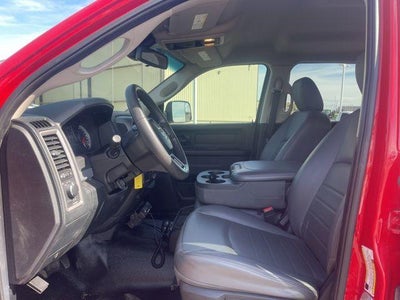 2022 RAM 3500 Tradesman 4x4 Crew Cab 8' Box