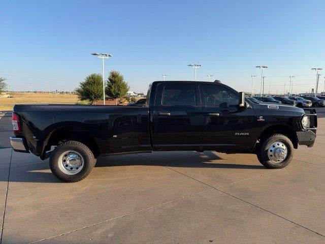 2021 RAM 3500 Tradesman 4x4 Crew Cab 8' Box