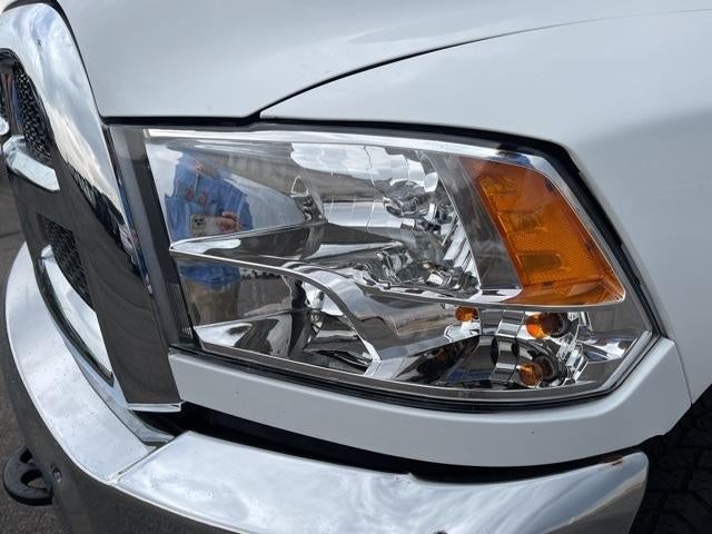 2013 RAM 2500 4WD Regular Cab 8 Ft Box Tradesman