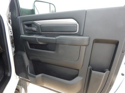 2022 RAM 2500 Tradesman 4x4 Reg Cab 8' Box