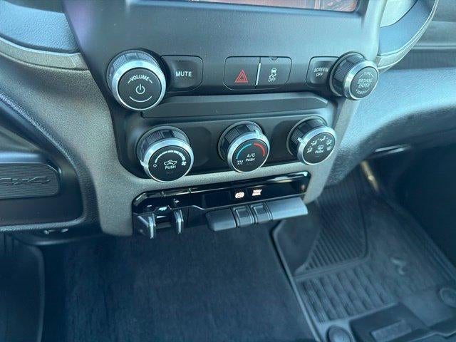 2022 RAM 2500 Tradesman 4x4 Crew Cab 6'4" Box