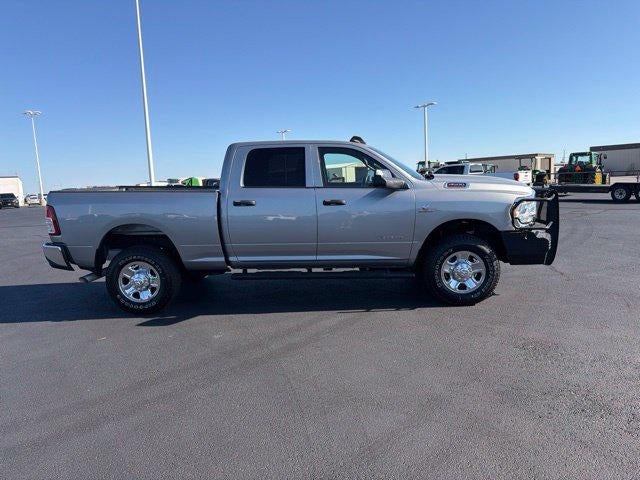 2022 RAM 2500 Tradesman 4x4 Crew Cab 6'4" Box