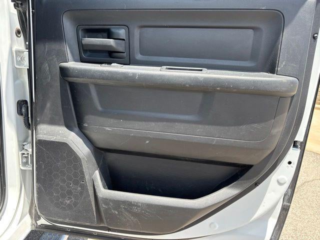 2016 RAM 5500 2WD Crew Cab 197" WB 84" CA Tradesman