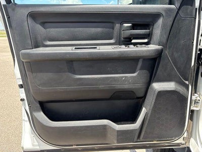 2016 RAM 5500 2WD Crew Cab 197" WB 84" CA Tradesman