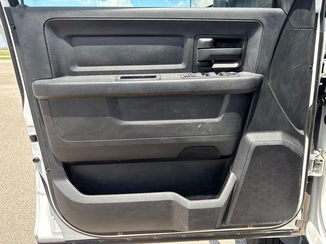 2016 RAM 5500 2WD Crew Cab 197" WB 84" CA Tradesman