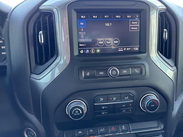 2023 Chevrolet Silverado 1500 Crew Cab Short Box 4-Wheel Drive Custom