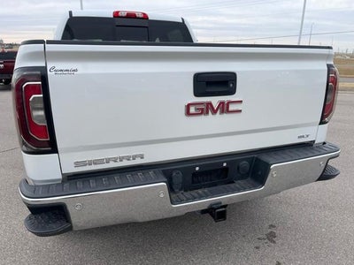 2016 GMC Sierra 1500 Crew Cab Short Box 4-Wheel Drive SLT