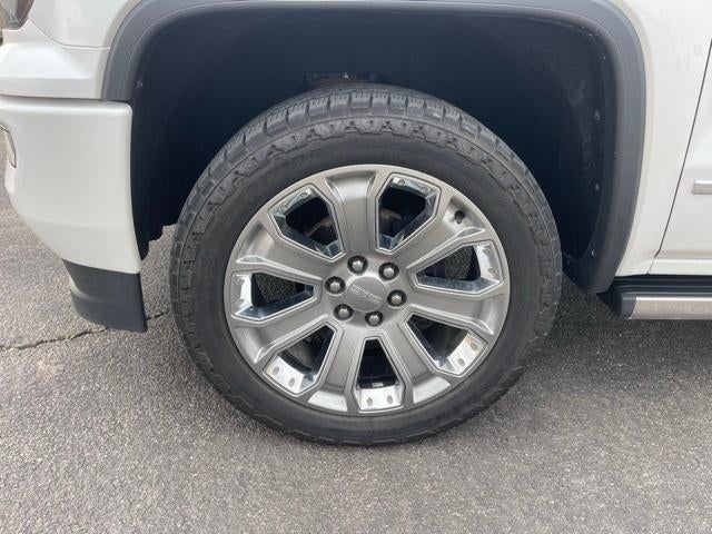 2018 GMC Sierra 1500 Crew Cab Short Box 4-Wheel Drive Denali