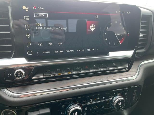 2022 GMC Sierra 1500 Crew Cab Short Box 4-Wheel Drive SLT