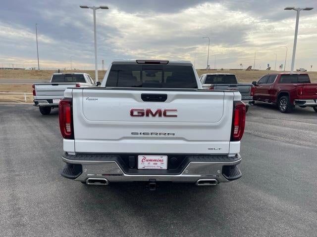 2022 GMC Sierra 1500 Crew Cab Short Box 4-Wheel Drive SLT
