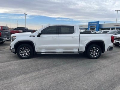2022 GMC Sierra 1500 Crew Cab Short Box 4-Wheel Drive SLT