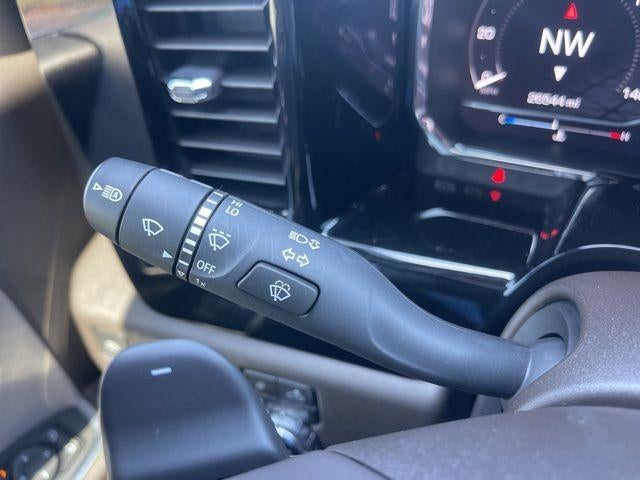 2024 GMC Sierra 1500 Crew Cab Short Box 4-Wheel Drive SLT