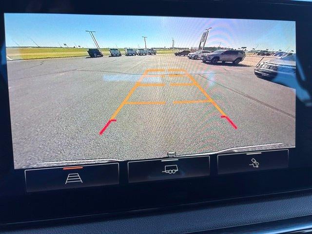 2022 GMC Sierra 1500 Crew Cab Short Box 4-Wheel Drive AT4