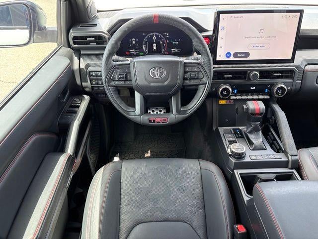 2025 Toyota Tacoma 4WD 4WD TRD Sport Hybrid Double Cab 5' Bed AT (Natl)
