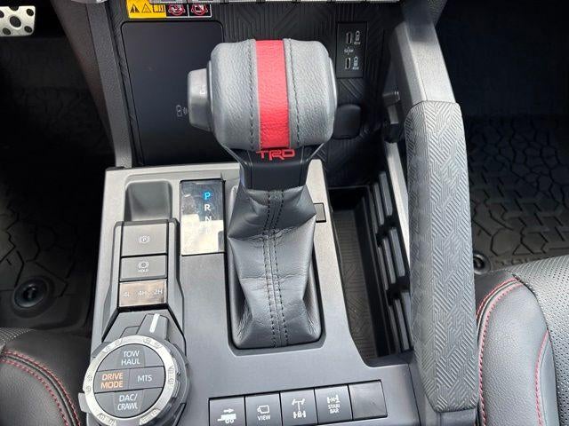 2025 Toyota Tacoma 4WD 4WD TRD Sport Hybrid Double Cab 5' Bed AT (Natl)