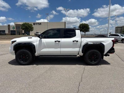 2025 Toyota Tacoma 4WD 4WD TRD Sport Hybrid Double Cab 5' Bed AT (Natl)