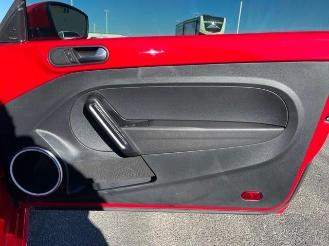 2019 Volkswagen Beetle SE Auto