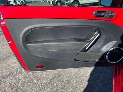 2019 Volkswagen Beetle SE Auto