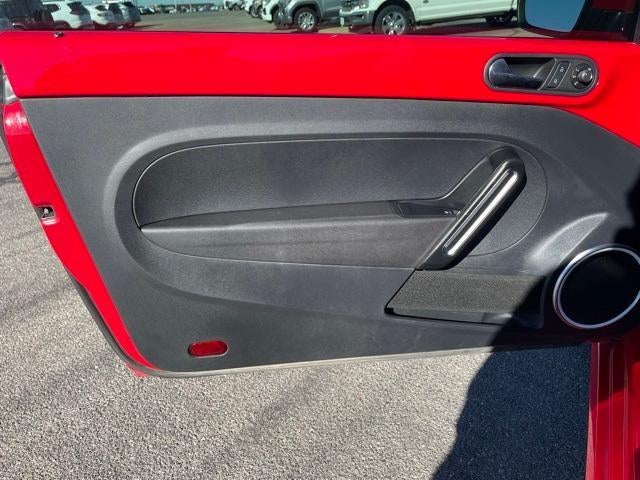 2019 Volkswagen Beetle SE Auto